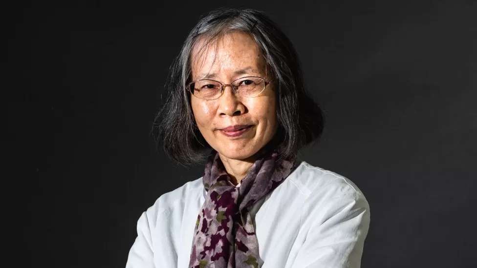Can Xue: The Chinese author who could win the Nobel prize