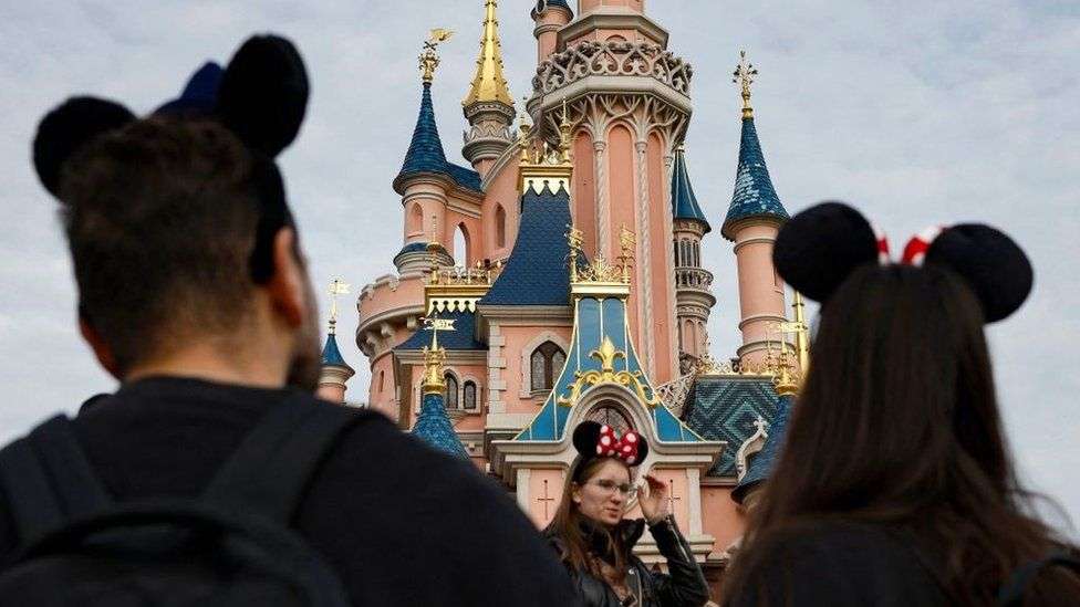 EU parliamentarians make accidental stop at Disneyland
