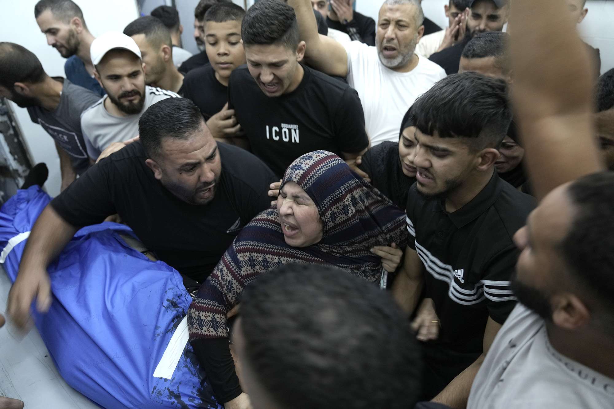 6 Palestinians killed in West Bank refugee camp, Palestinian health ministry says