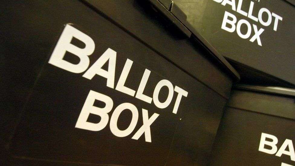 Mid Beds and Tamworth by-elections: Voters to to the polls
