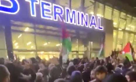 Mob storms Russian airport in search of Jews