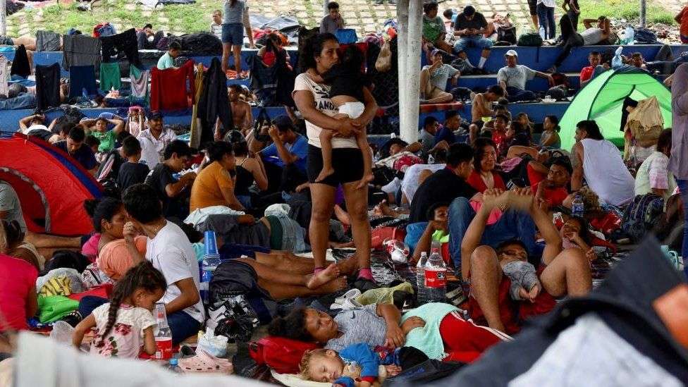 Migrant caravan heading through Mexico to US grows in numbers
