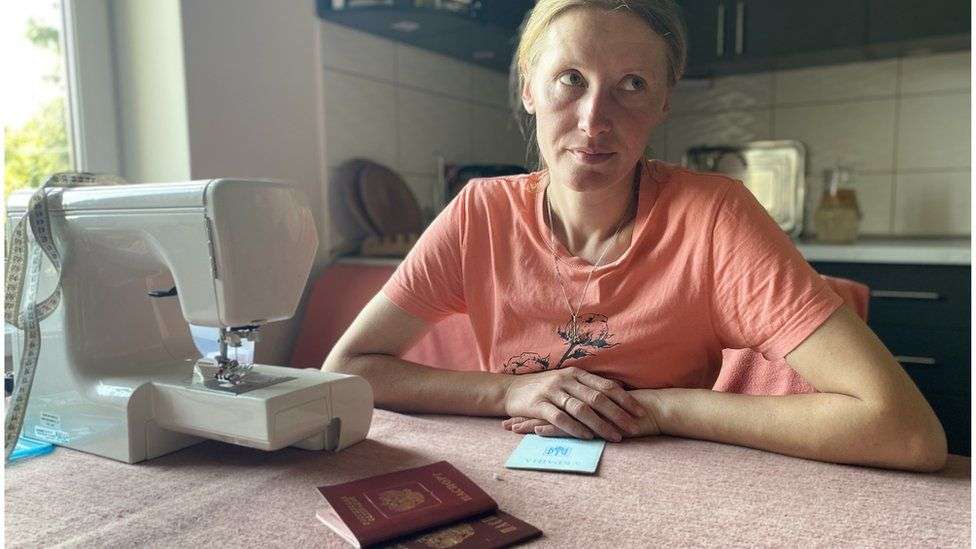The Russians fighting for a Ukrainian passport