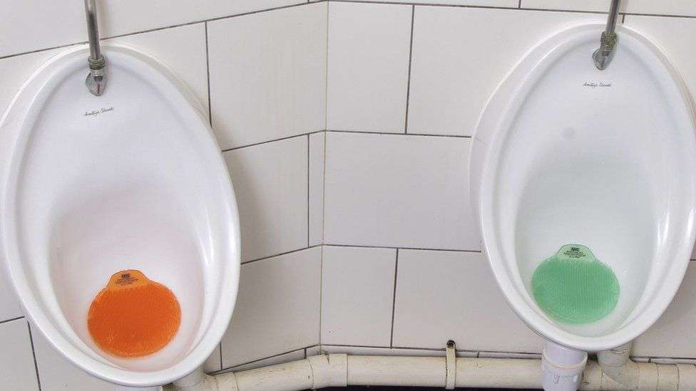 Blood in urine cancer warnings to appear in men's toilets