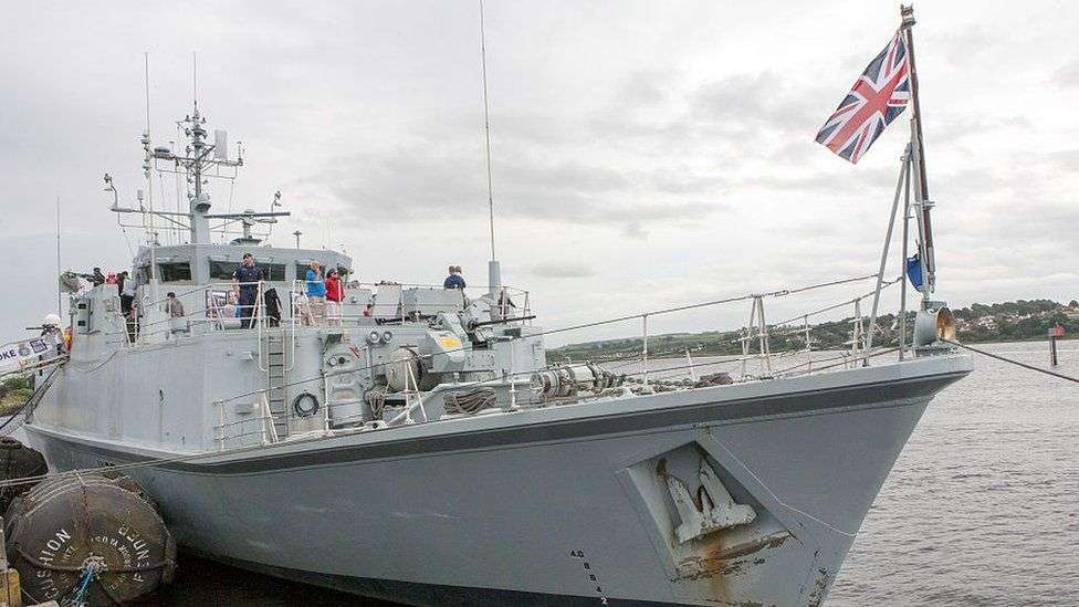 UK to give two Royal Navy minehunter ships to Ukraine