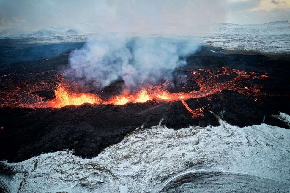 Iceland volcano eruption weakening