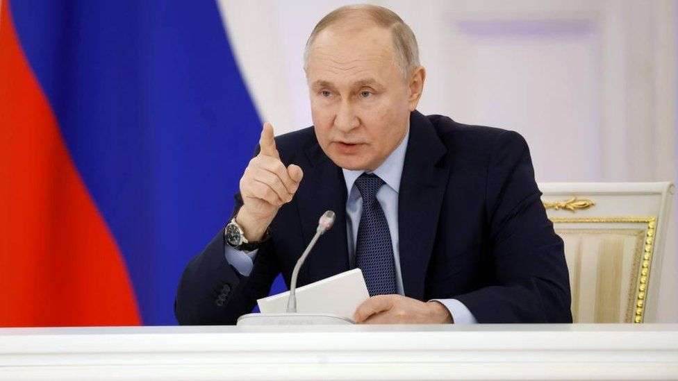 Vladimir Putin makes little mention of Ukraine in new year speech
