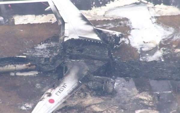 Japan jet crash: Airline pilots unaware of cabin fire until crew told them