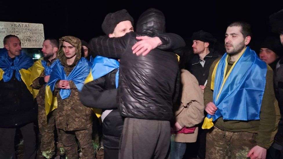 Ukraine and Russia in 'biggest prisoner swap' so far