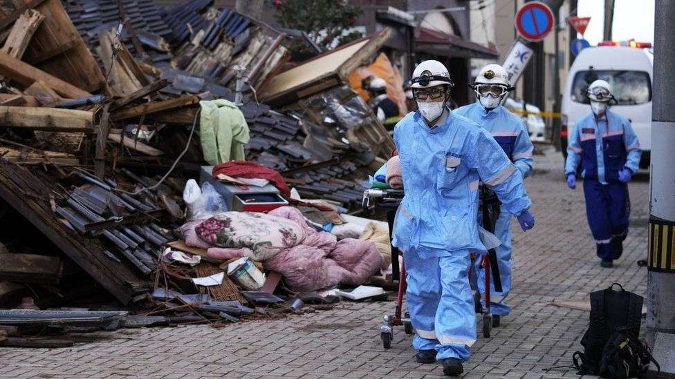 Japan earthquake: Nearly 250 missing as hope for survivors fades