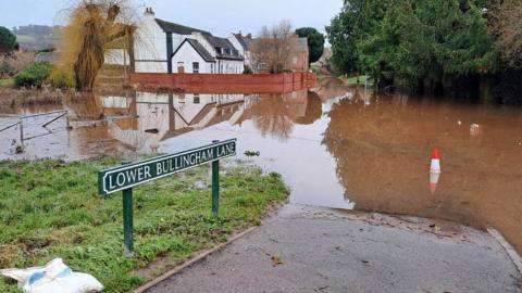Cold weather to last a week as flooding continues