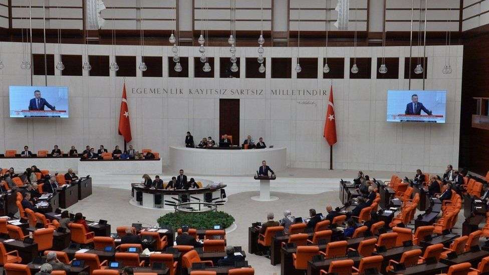 Turkey parliament backs Sweden's Nato membership