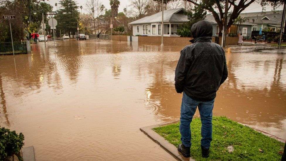 'Catastrophic' flooding to hit California as bad weather continues