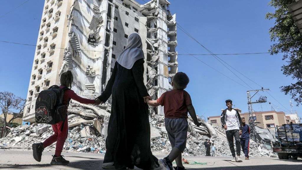 Gaza: Benjamin Netanyahu sets date for Rafah offensive as pressure grows