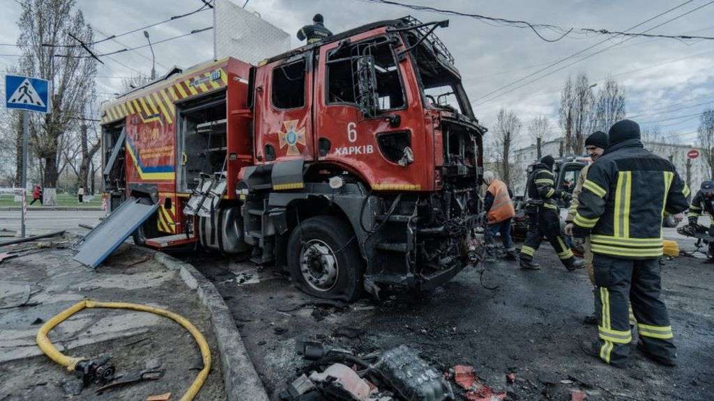 Ukraine war: Russian double-tap strikes hit civilians then rescuers too