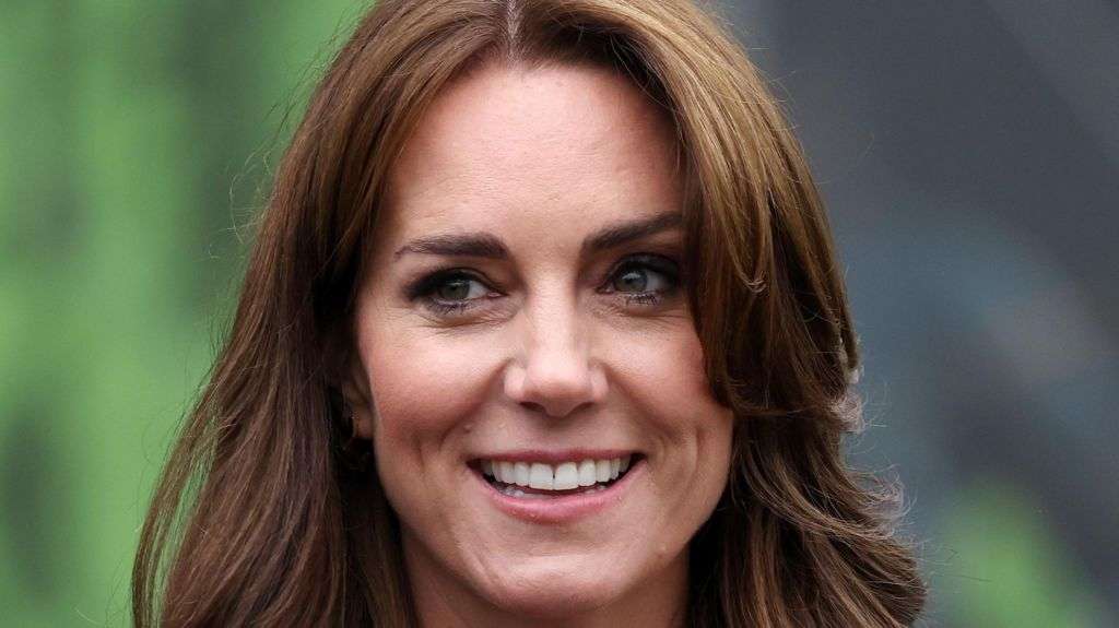 Kate wishes Irish Guards luck as she misses parade rehearsal