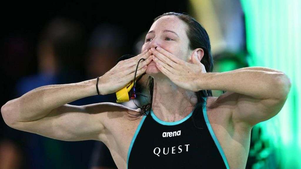 Australian 'swimming queen' Campbell retires