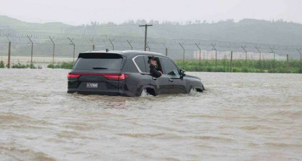 Thousands hit by N Korea floods as Kim calls 'emergency'