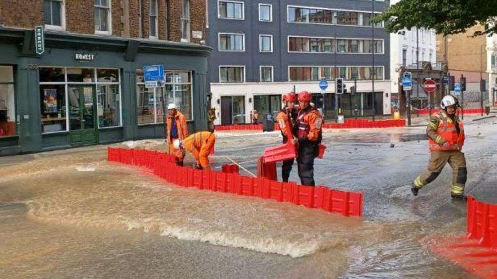 Hotel evacuated after flooding near King's Cross