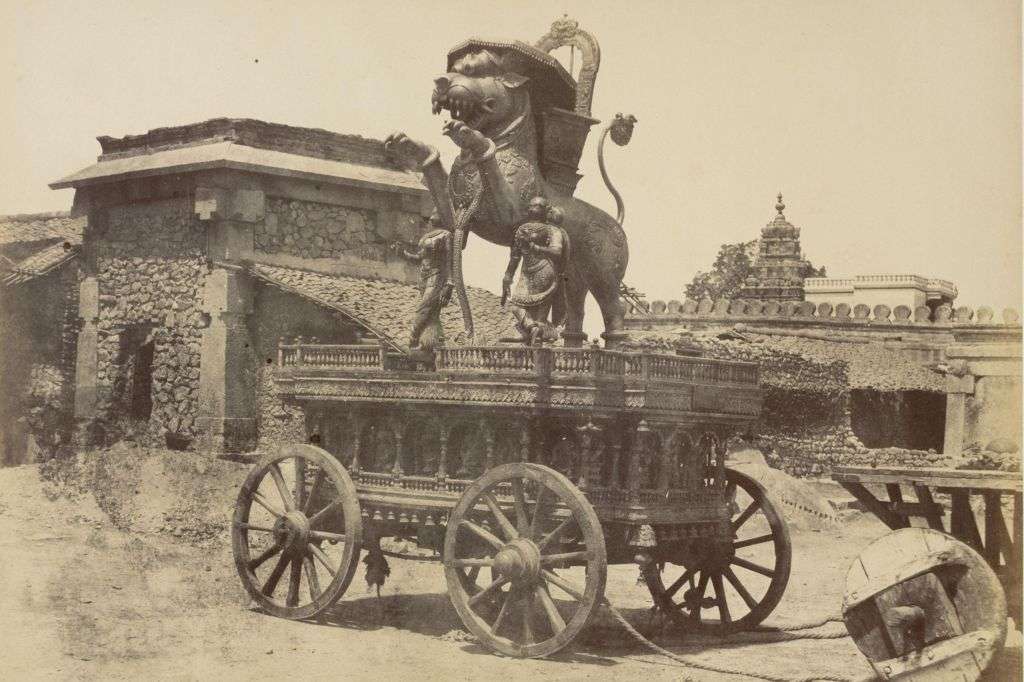 The earliest pictures capturing the art and beauty of Indian monuments