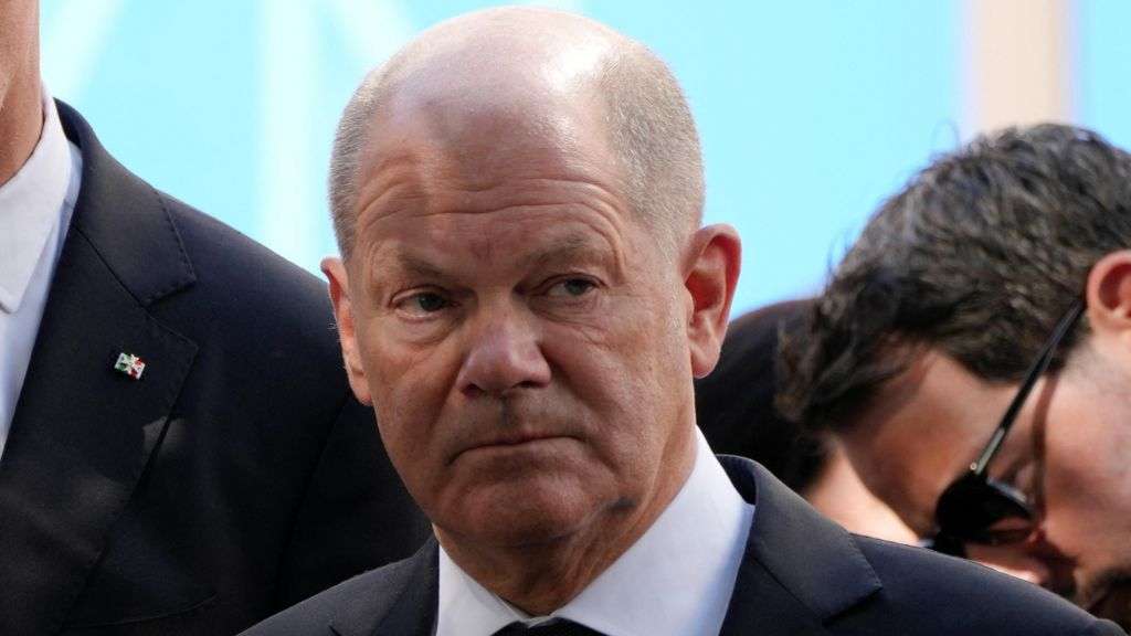 Scholz urges firewall against far right after election win