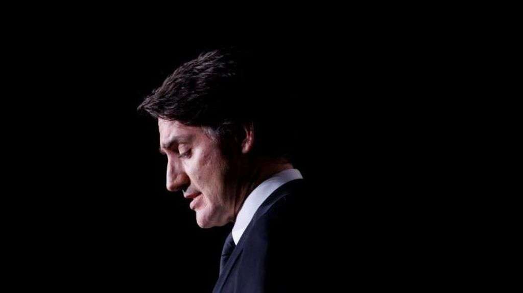 Justin Trudeau's sinking popularity puts him on shaky ground