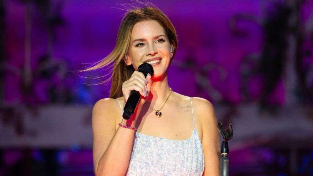 Lana Del Rey reportedly marries alligator tour guide in Louisiana