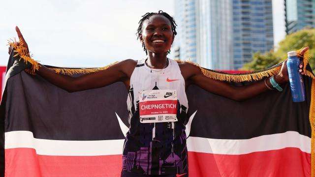 Kenya's Chepngetich breaks marathon world record