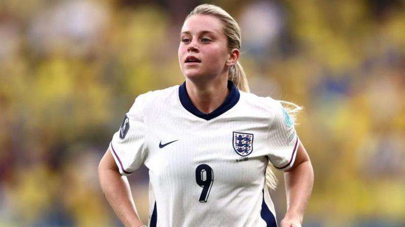 Russo named England women's player of the year