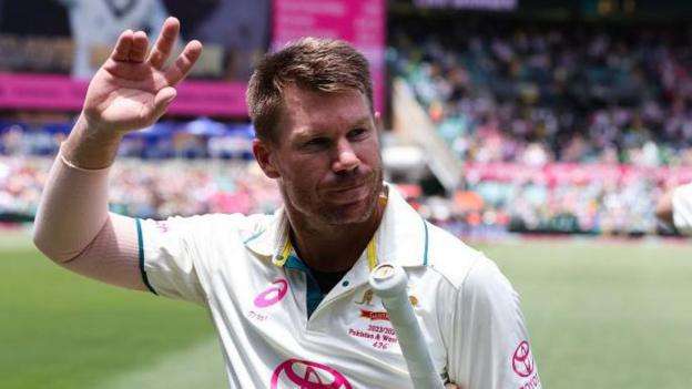 Warner offers to end Test retirement to face India