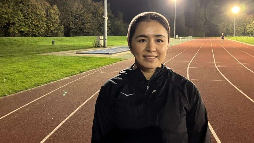 Refugee runner is Afghan women's 'voice for change'