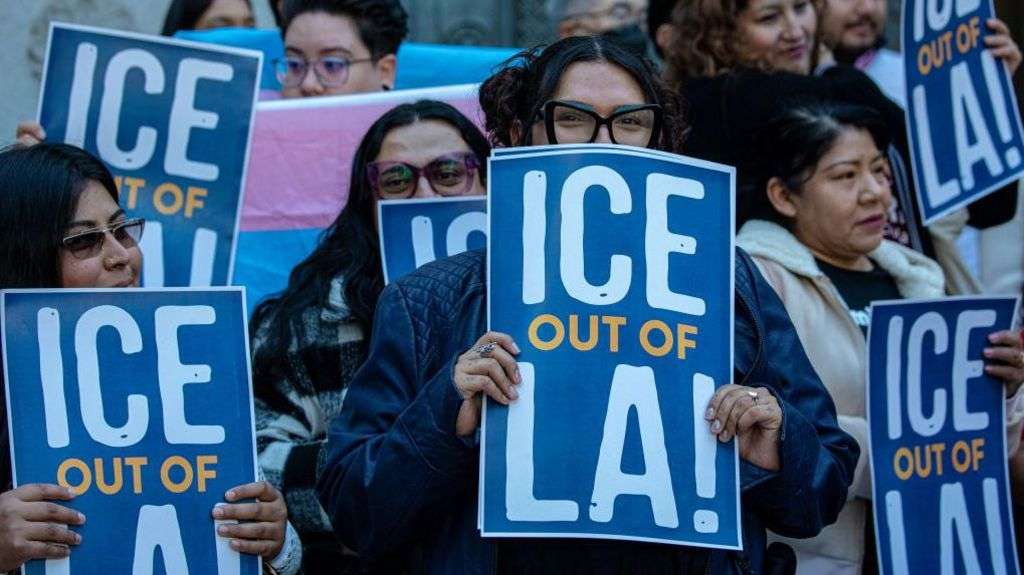 Los Angeles declares itself an immigration 'sanctuary'