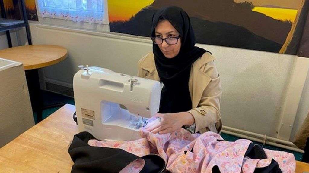 Afghan refugees use sewing skills to help babies