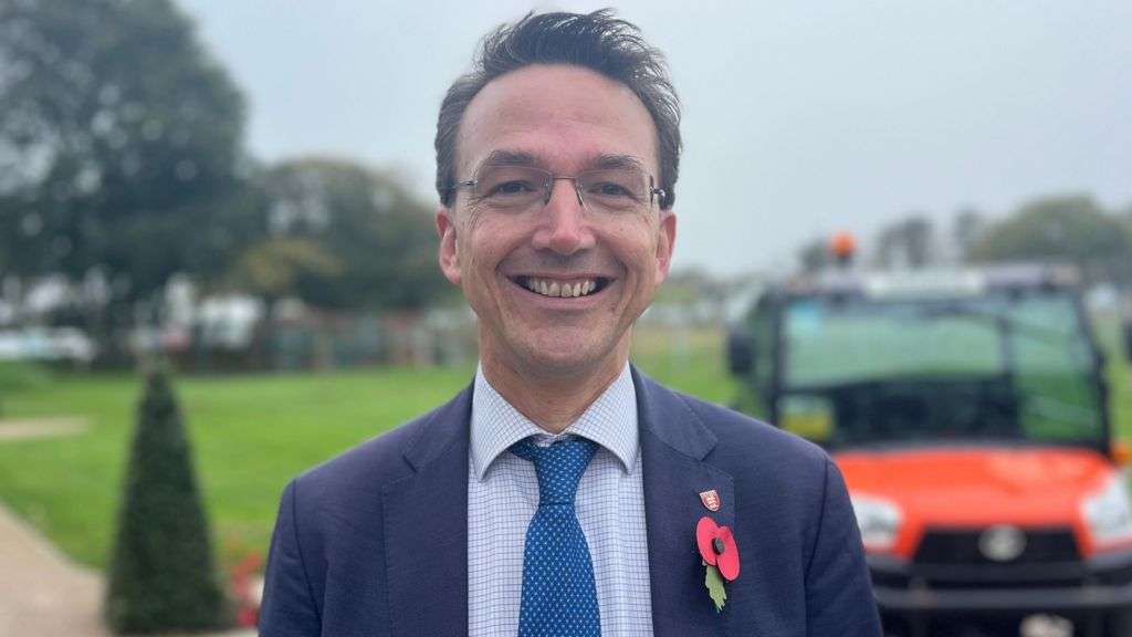 Ferry decision welcomed but questions continue