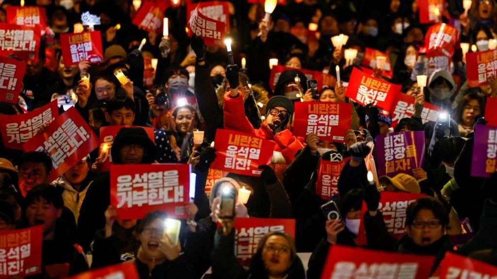 S Korean leader under pressure as impeachment vote looms