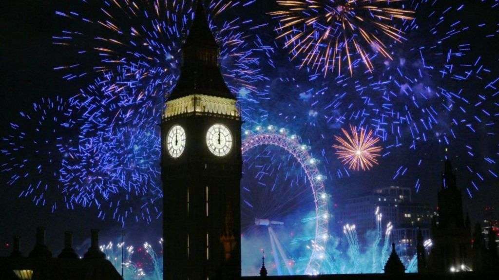 City Hall monitors weather before New Year display