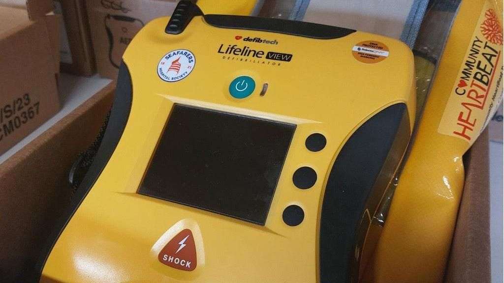 Island fishers to receive free defibrillators