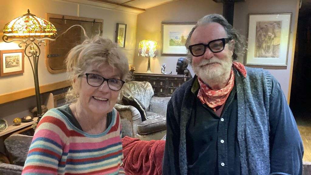 Canal couple to renew vows after tumour diagnosis
