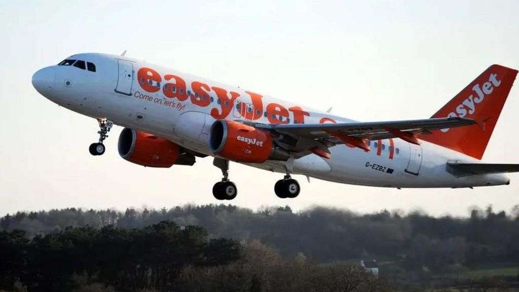Flights cuts 'no reflection on airport' - minister