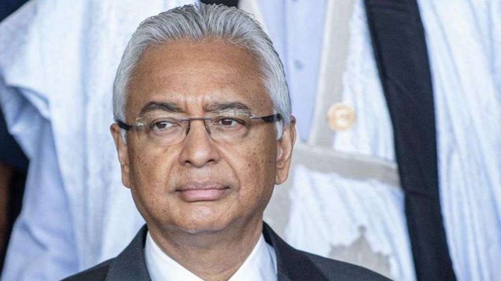 Mauritius ex-PM bailed after 'suitcases of cash' arrest
