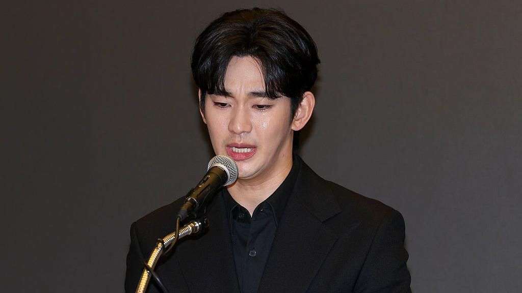 Korean star Kim Soo-Hyun denies accusations by late actress' family