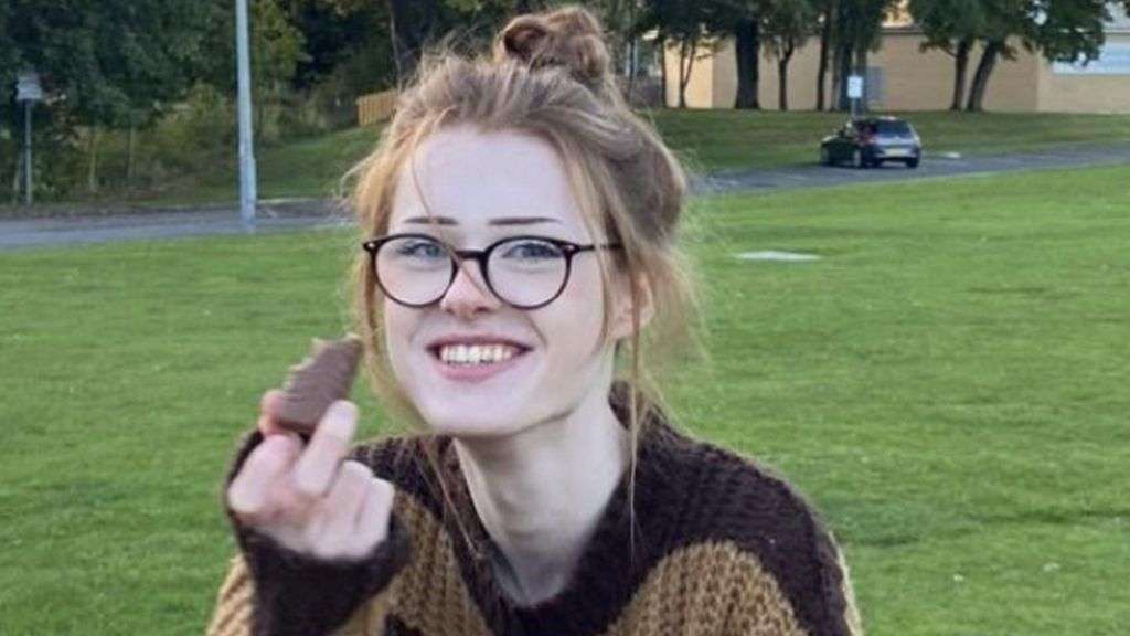 Brianna Ghey's mother criticises government over online safety