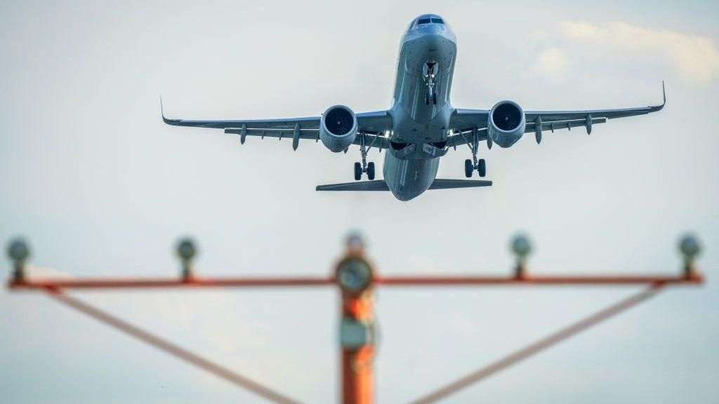 Two American Airlines jets clip wings on ground at Reagan airport