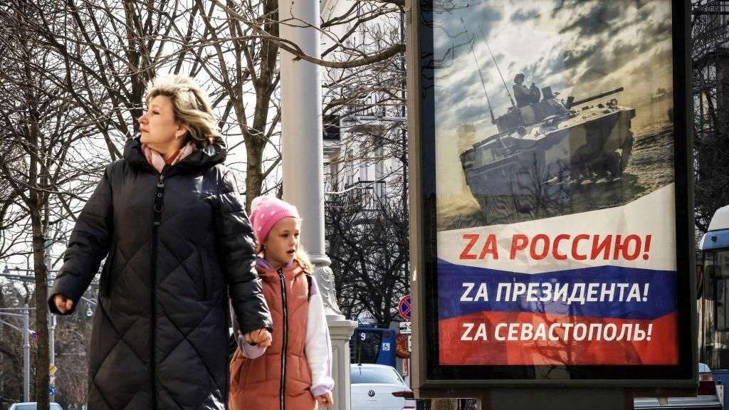 'Russians are even trying to ban our holidays' - life in occupied Ukraine
