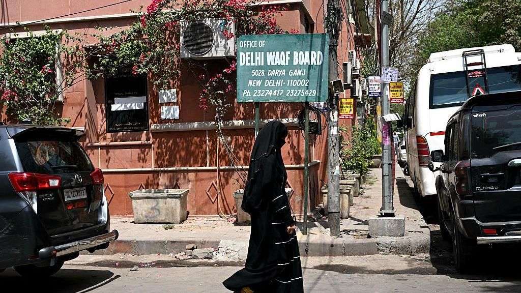 The endless legal battles over Muslim-donated lands in India