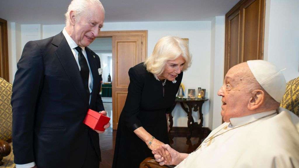 King and Queen have 'heavy hearts' after Pope's death