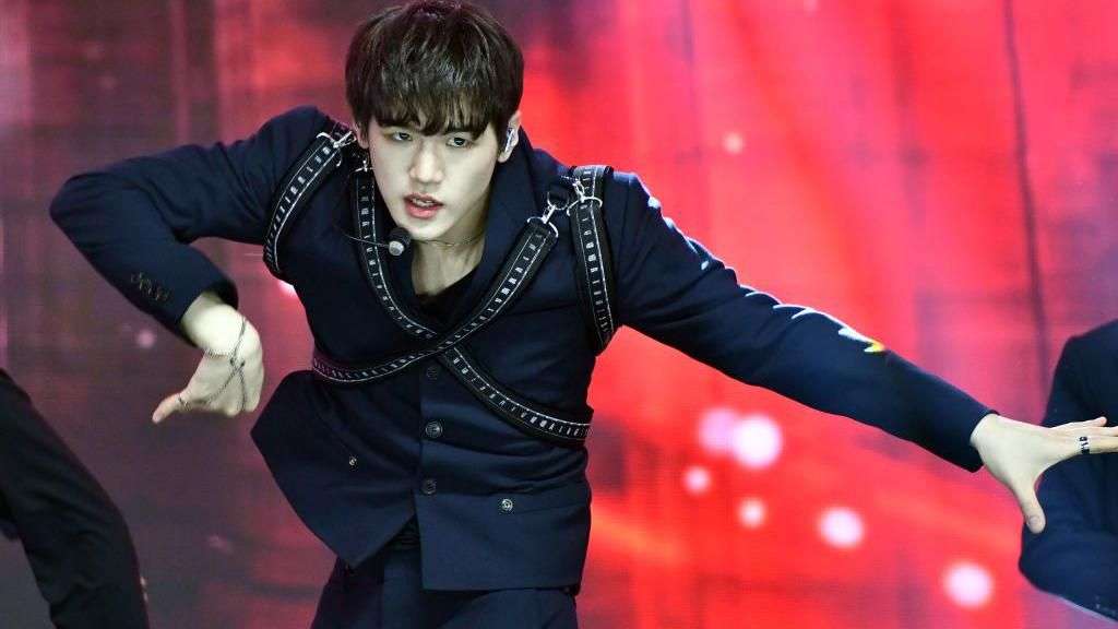 K-pop singer Bain of Just B comes out during US concert