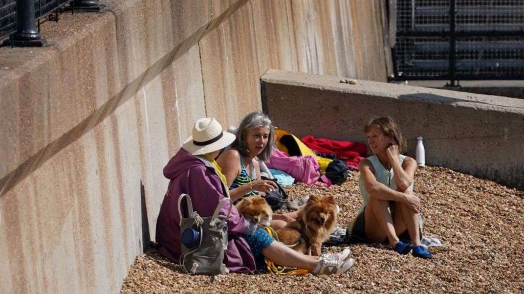 Warmest day of year as UK temperature hits 24.9C