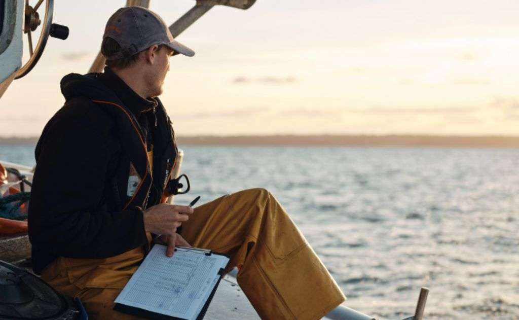 Island projects to protect oceans receive £300,000