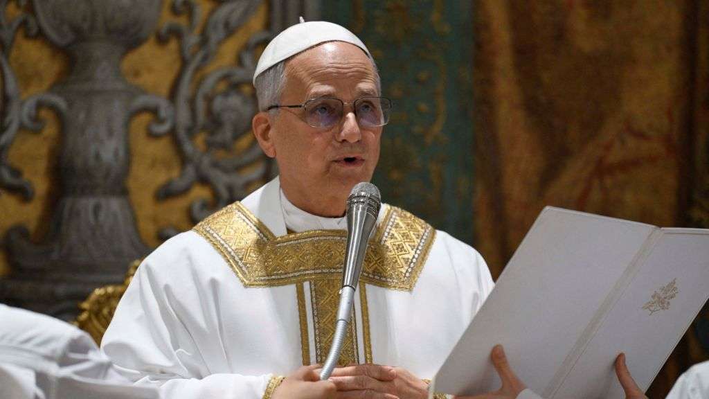 Pope Leo XIV calls Church 'a beacon to illuminate dark nights' in first mass